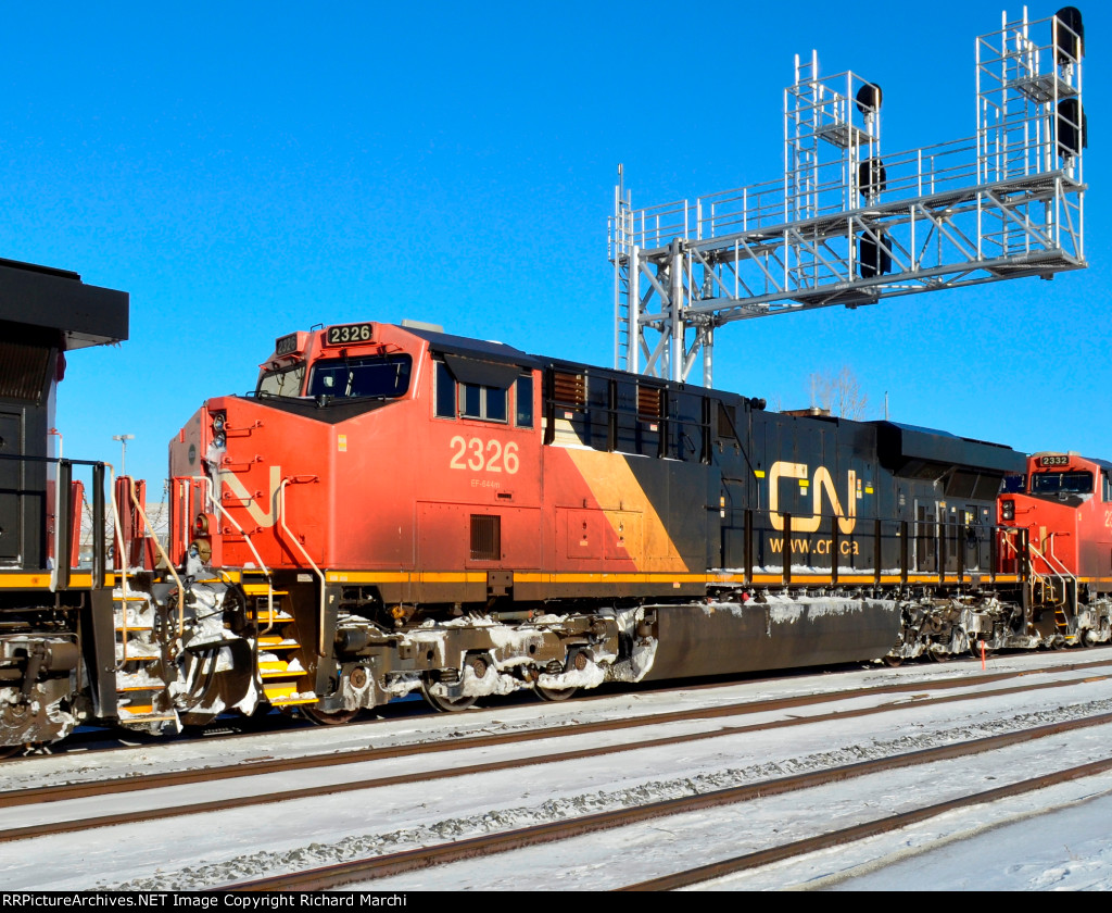 CN 2326